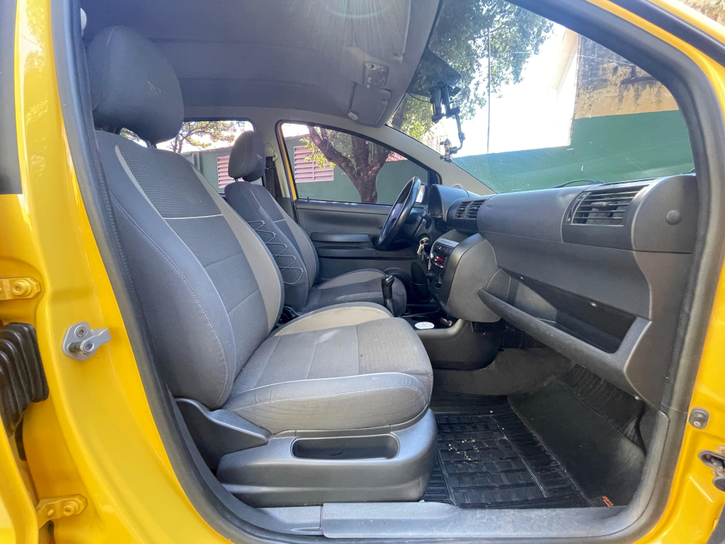 VOLKSWAGEN Crossfox - Foto