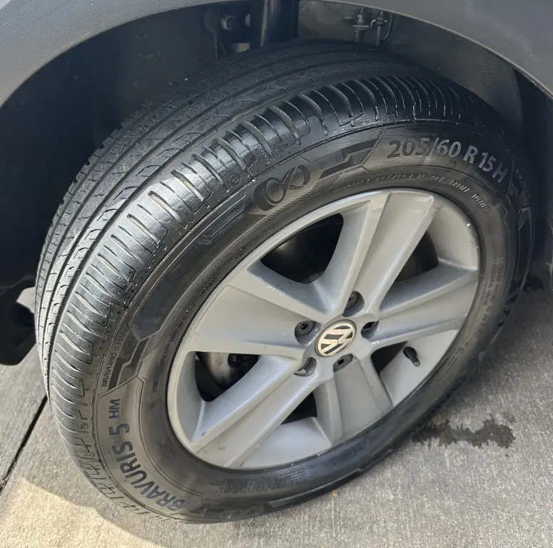 VOLKSWAGEN Crossfox - Foto