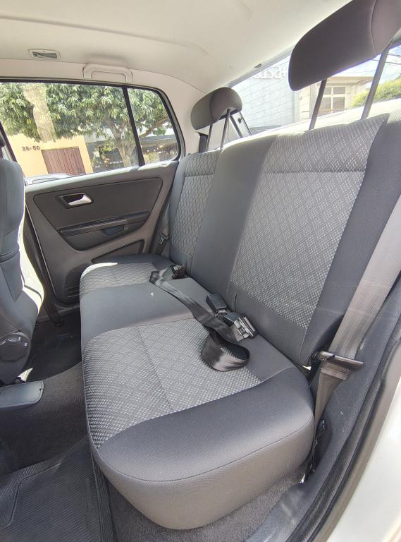 VOLKSWAGEN Fox - Foto