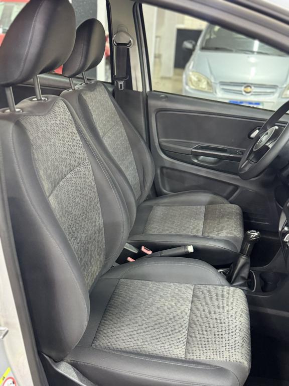 VOLKSWAGEN Fox - Foto