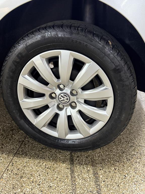 VOLKSWAGEN Fox - Foto