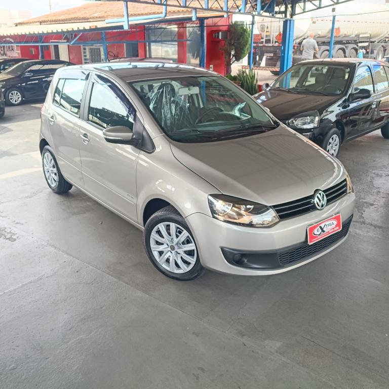 VOLKSWAGEN Fox - Foto