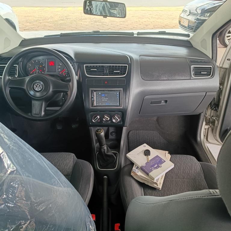 VOLKSWAGEN Fox - Foto