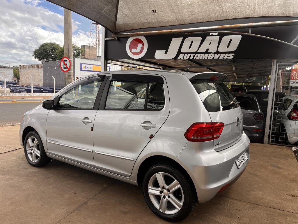 VOLKSWAGEN Fox - Foto