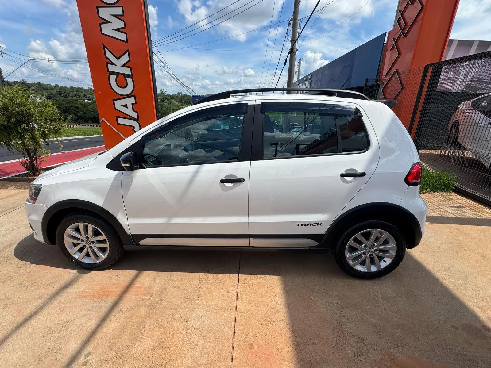 VOLKSWAGEN Fox - Foto