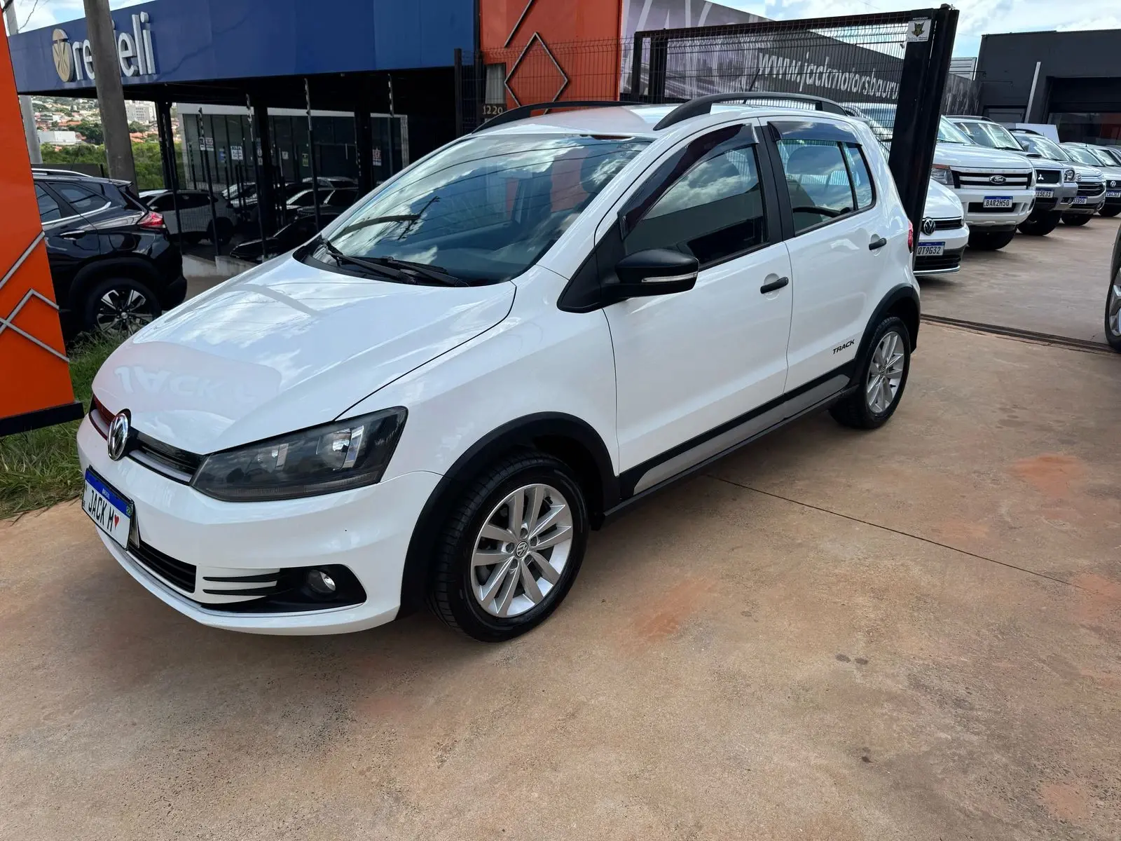 VOLKSWAGEN Fox - Foto