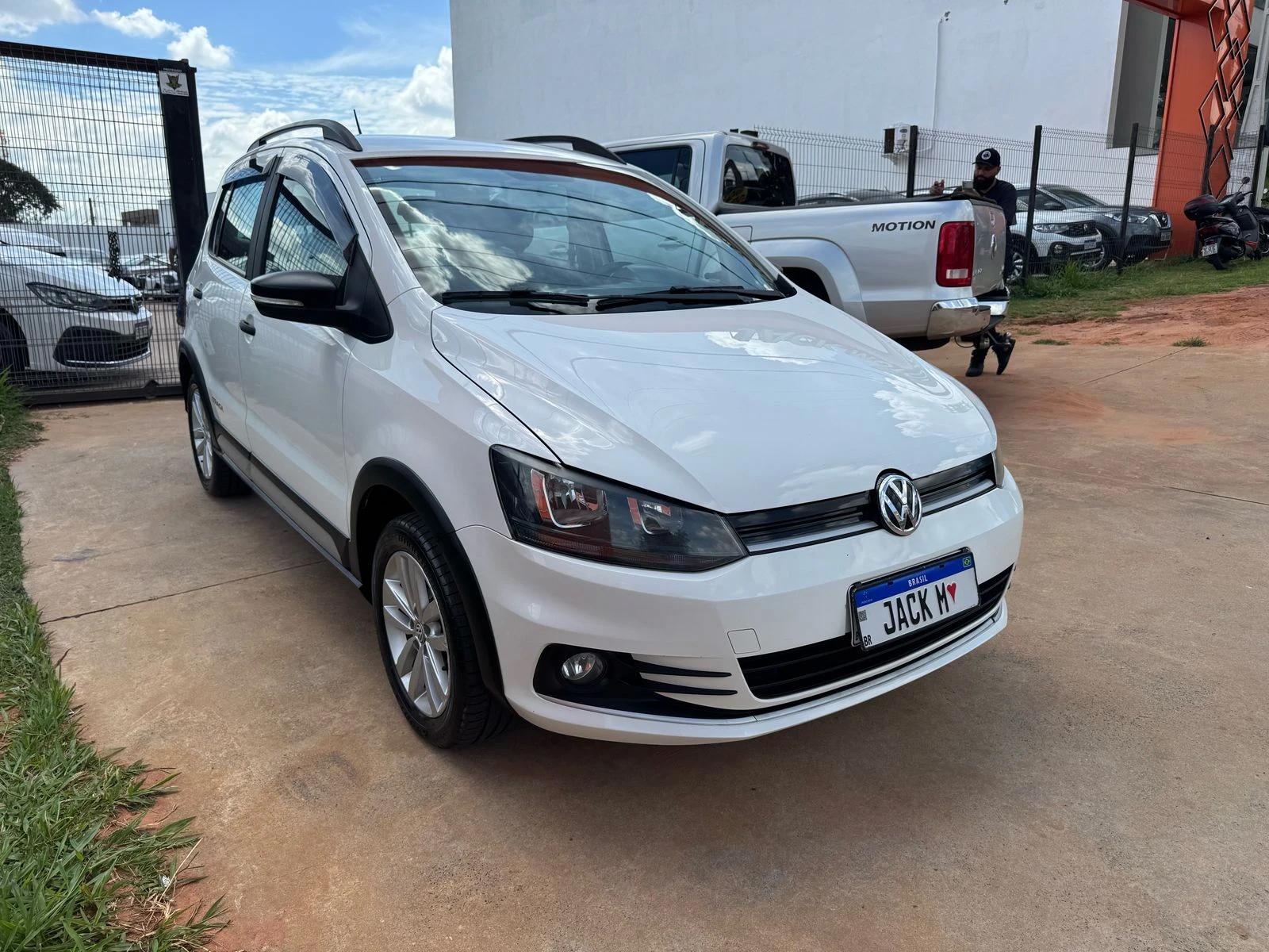 VOLKSWAGEN Fox - Foto
