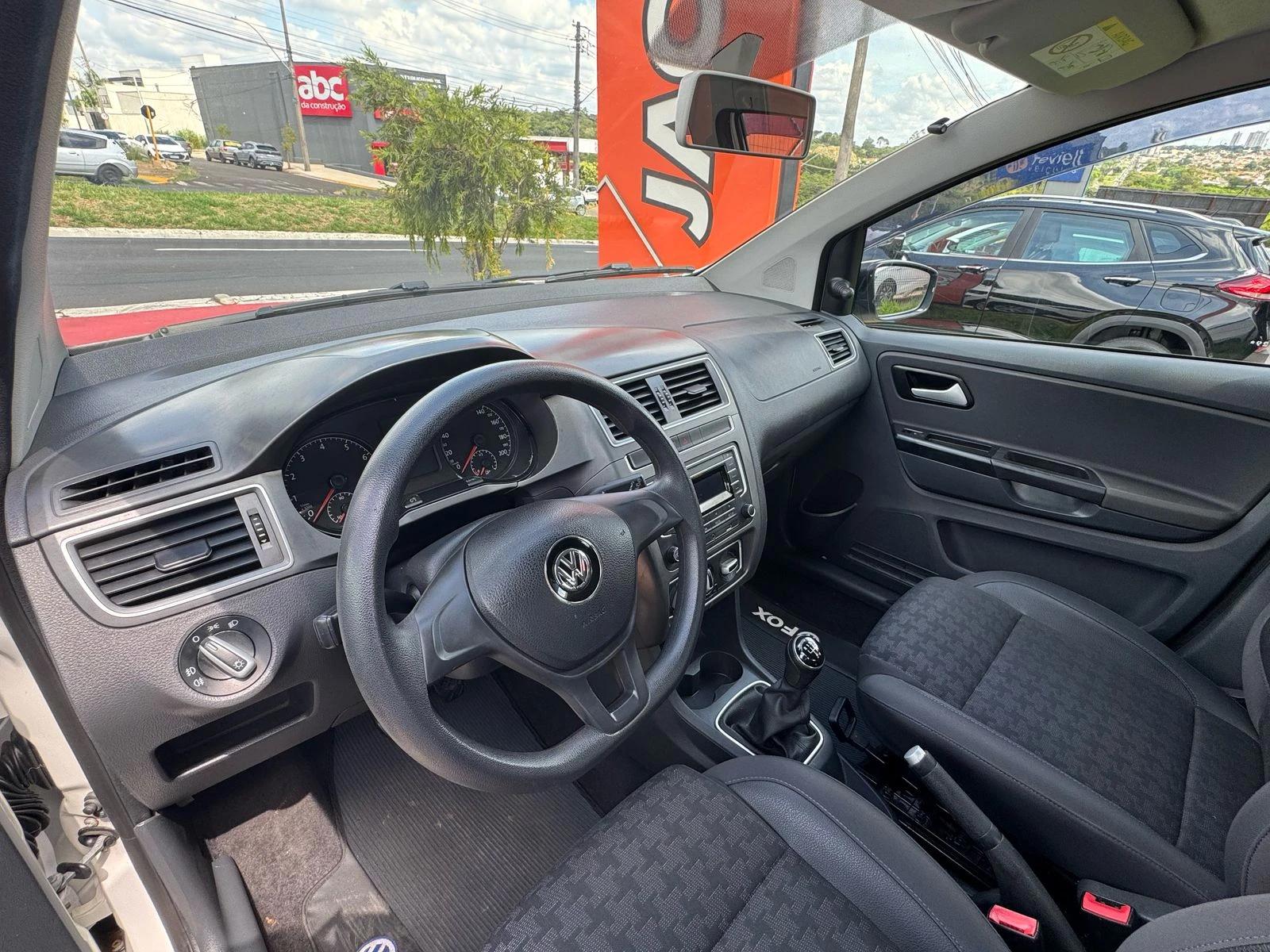 VOLKSWAGEN Fox - Foto