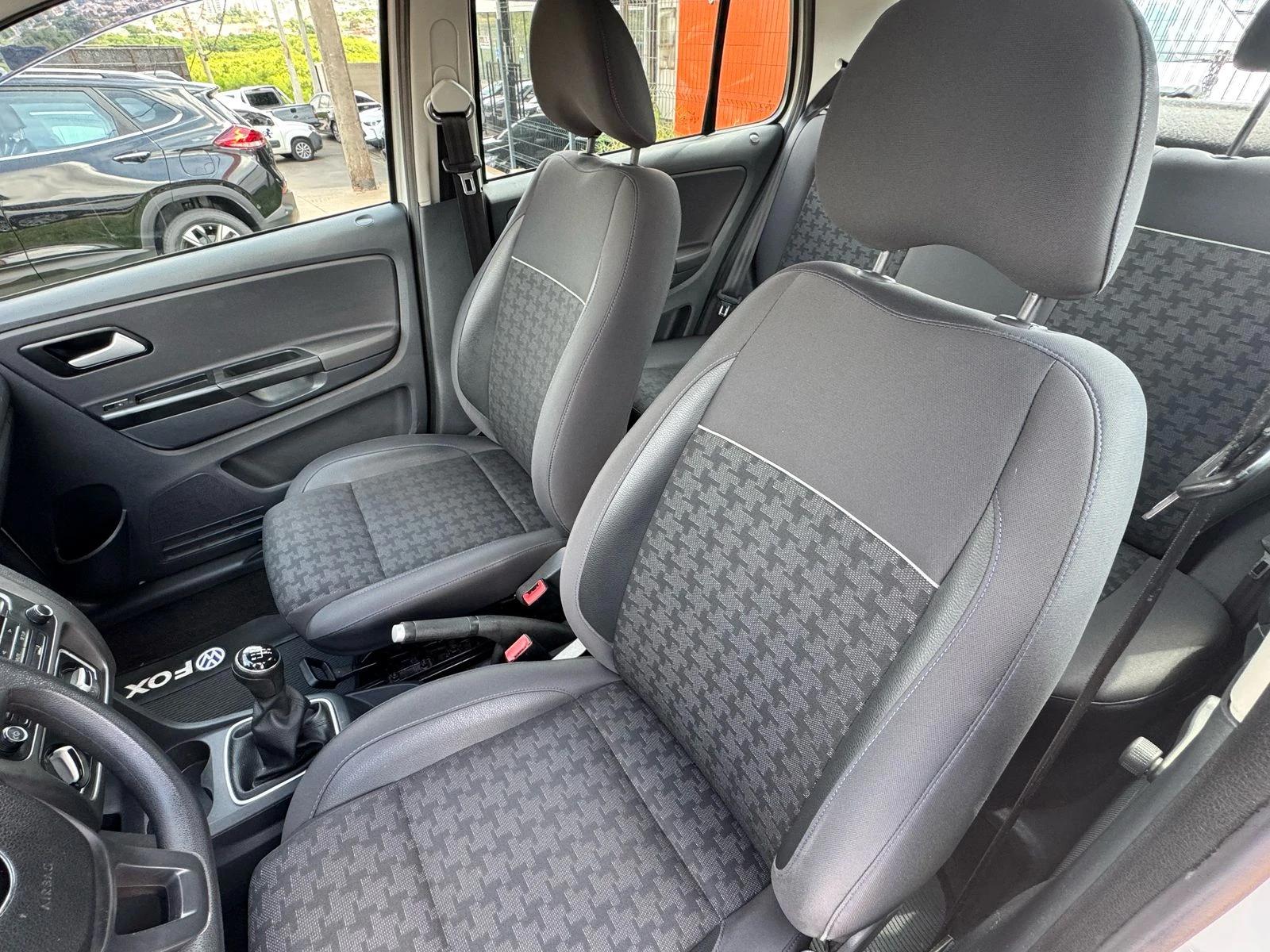 VOLKSWAGEN Fox - Foto