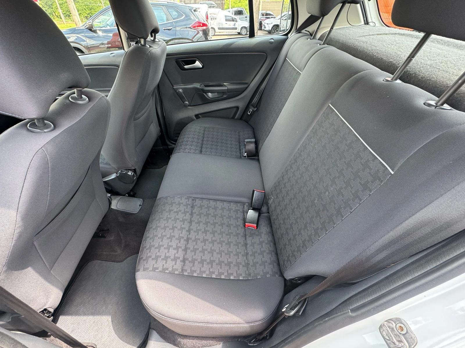 VOLKSWAGEN Fox - Foto