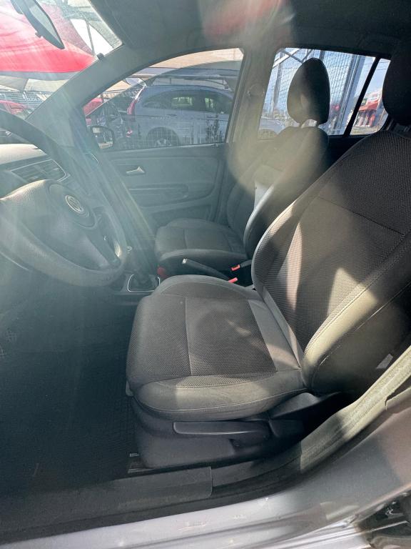 VOLKSWAGEN Fox - Foto