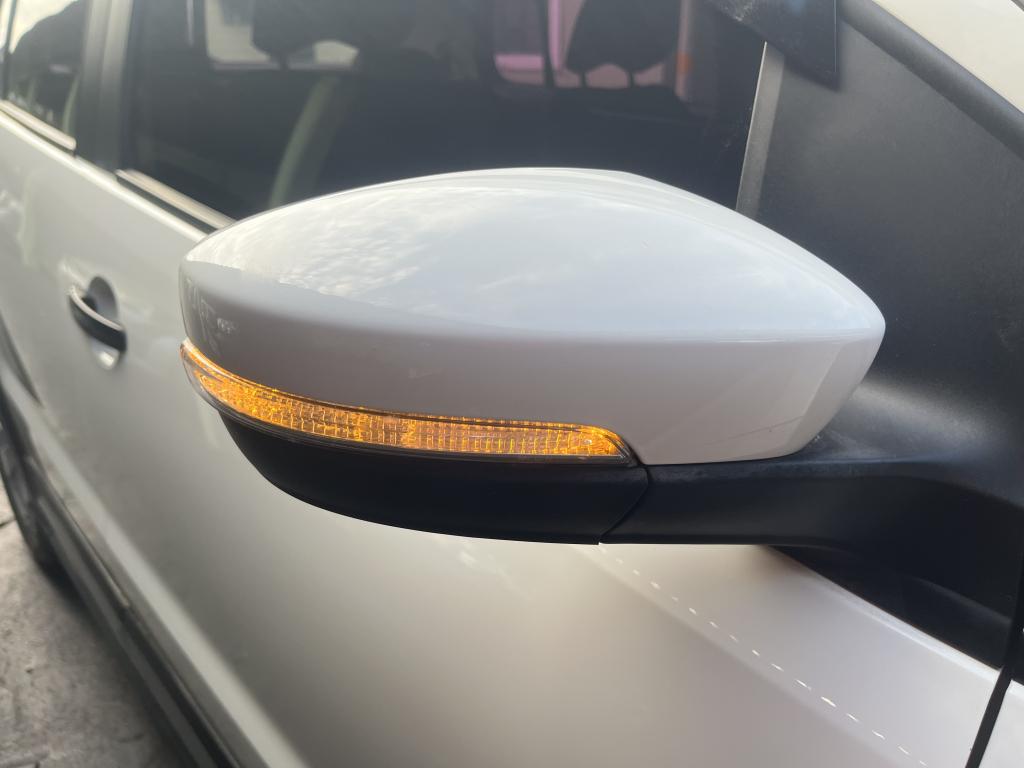 VOLKSWAGEN Fox - Foto