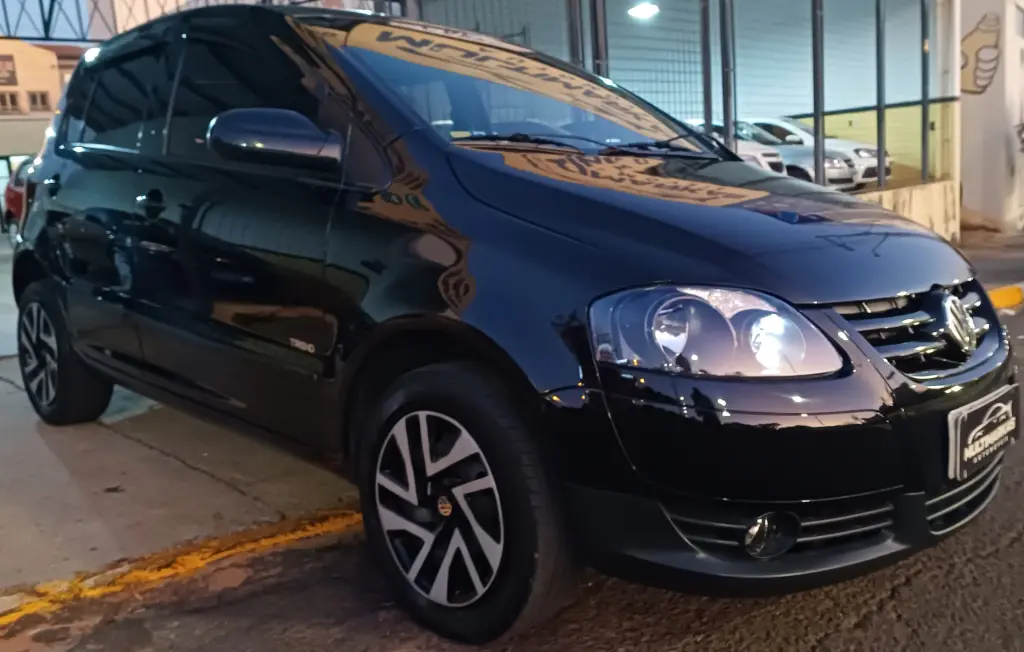 VOLKSWAGEN Fox - Foto