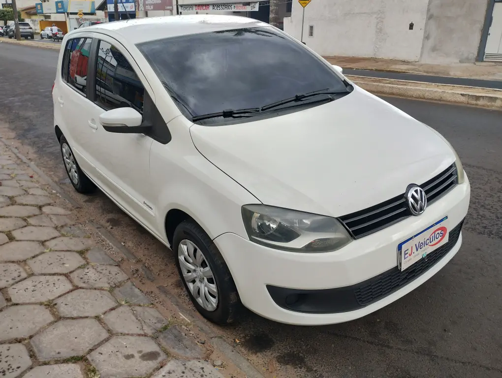 VOLKSWAGEN Fox - Foto