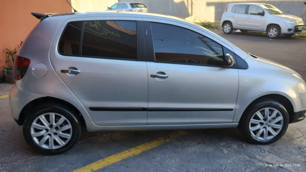 VOLKSWAGEN Fox - Foto