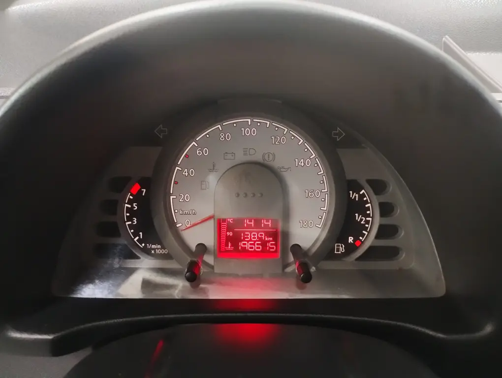 VOLKSWAGEN Fox - Foto