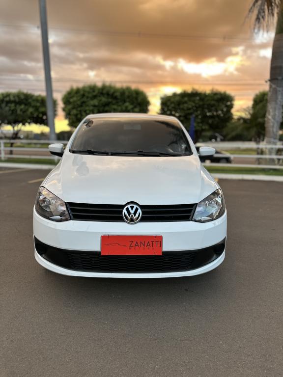 VOLKSWAGEN Fox - Foto