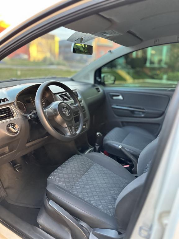VOLKSWAGEN Fox - Foto