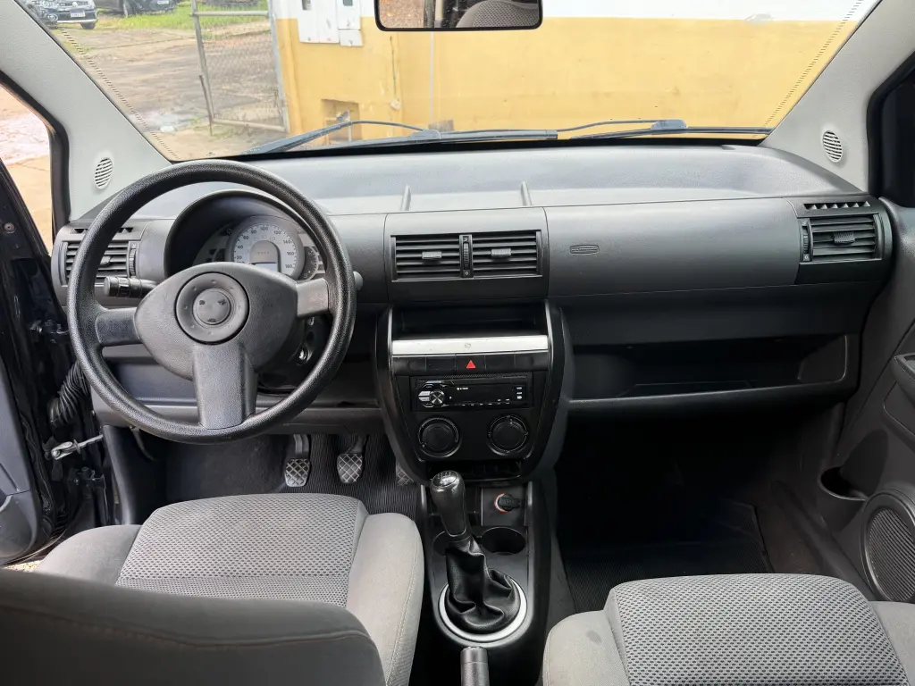 VOLKSWAGEN Fox - Foto
