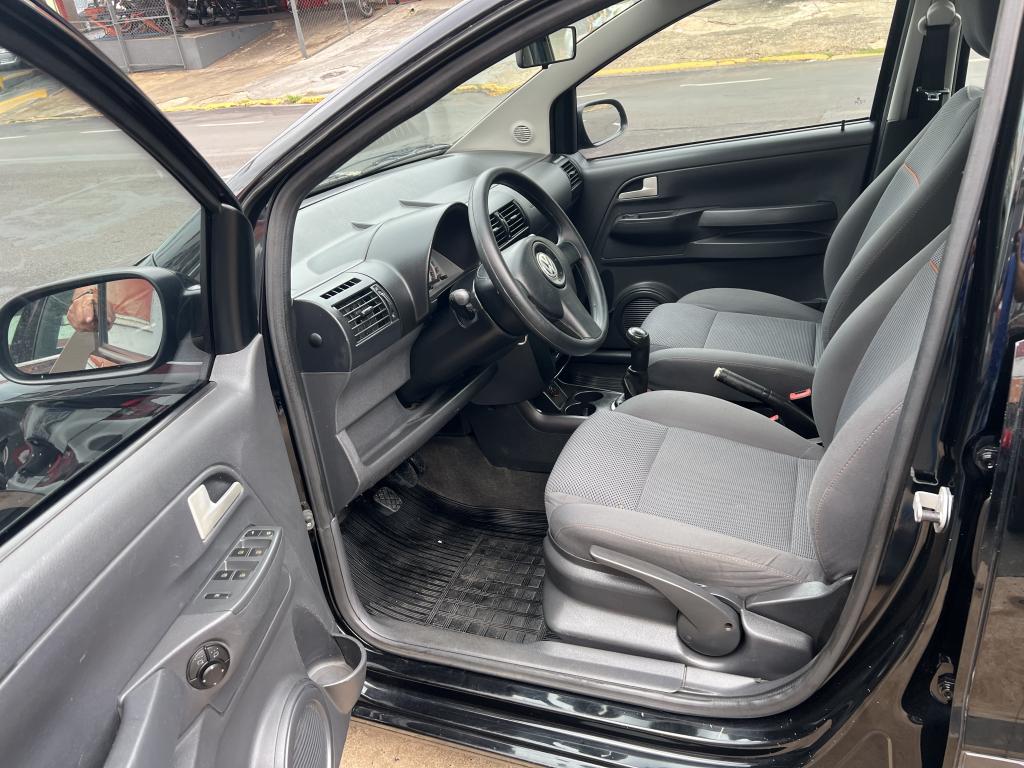 VOLKSWAGEN Fox - Foto