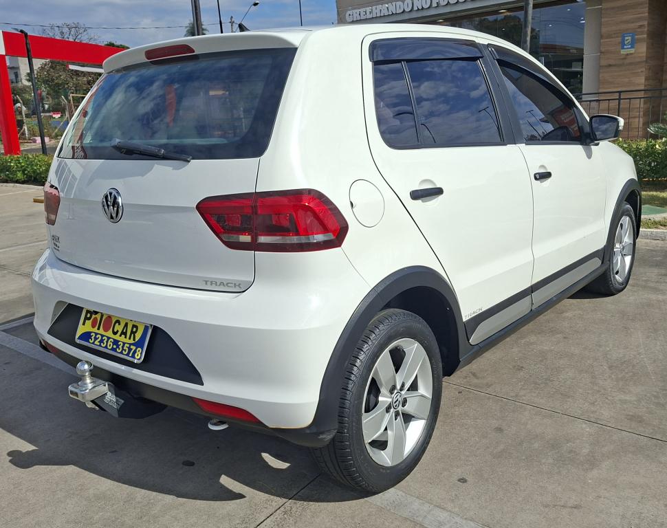 VOLKSWAGEN Fox - Foto