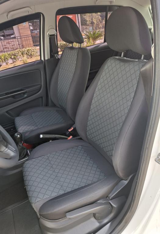 VOLKSWAGEN Fox - Foto