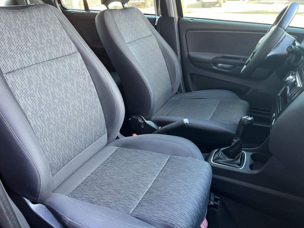 VOLKSWAGEN Fox - Foto