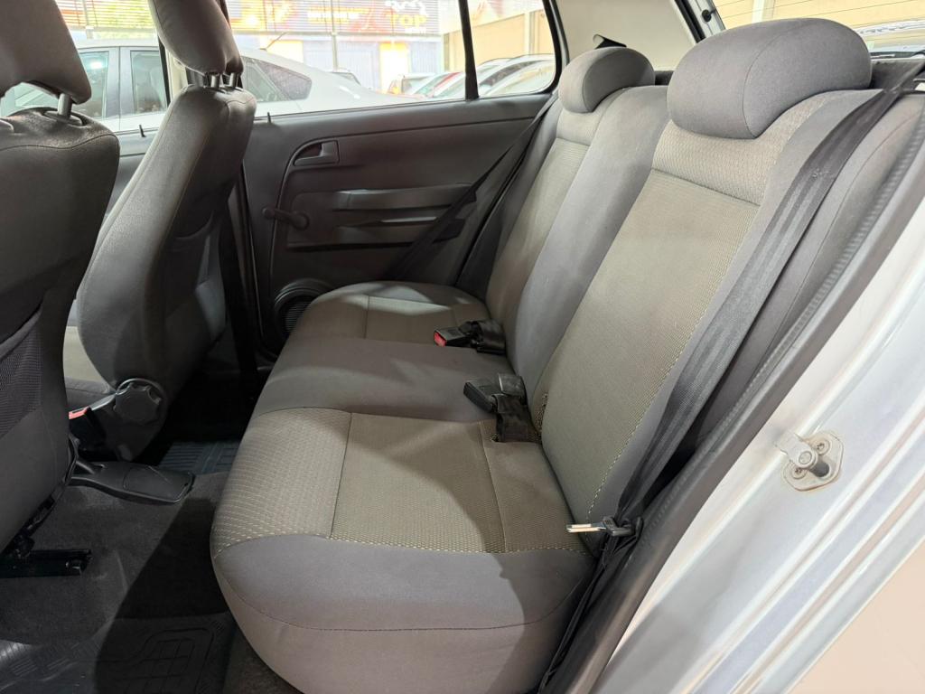 VOLKSWAGEN Fox - Foto