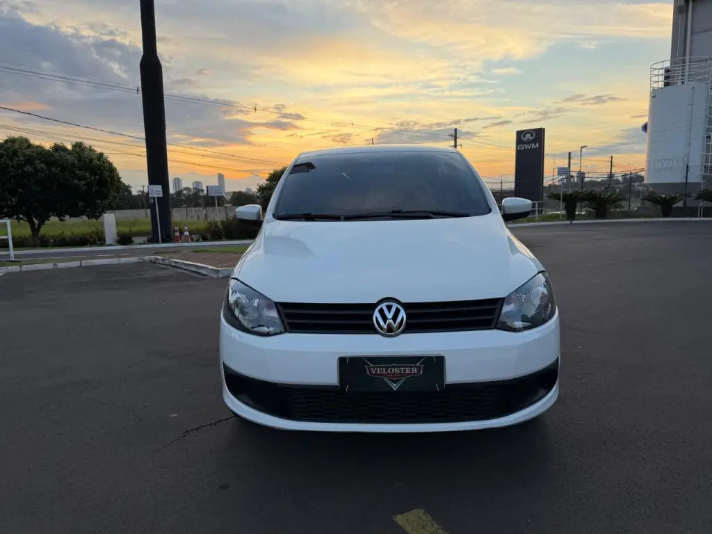 VOLKSWAGEN Fox - Foto