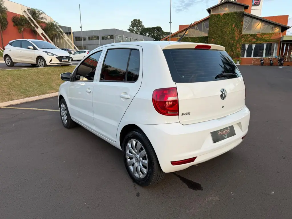 VOLKSWAGEN Fox - Foto