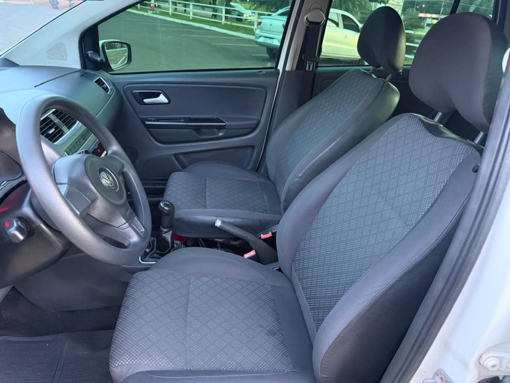 VOLKSWAGEN Fox - Foto