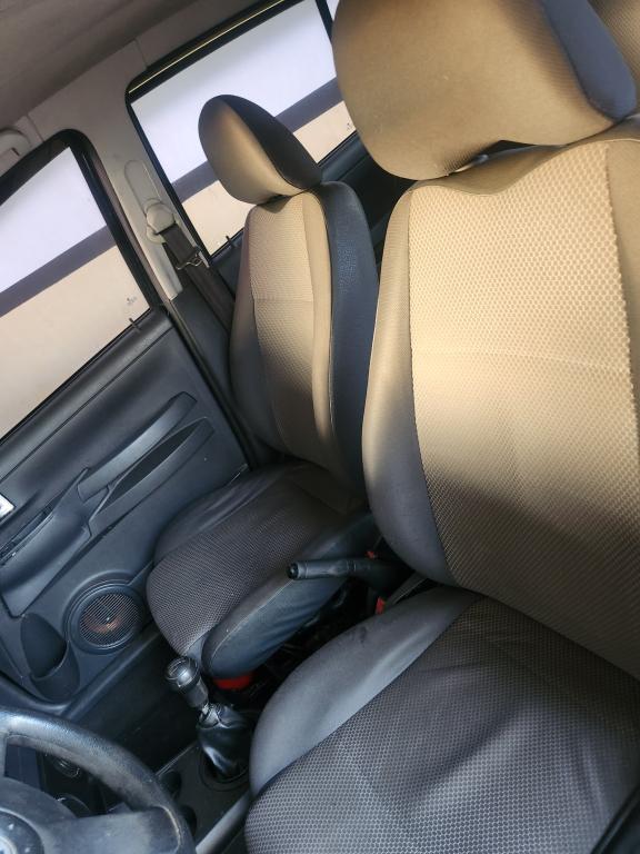 VOLKSWAGEN Fox - Foto