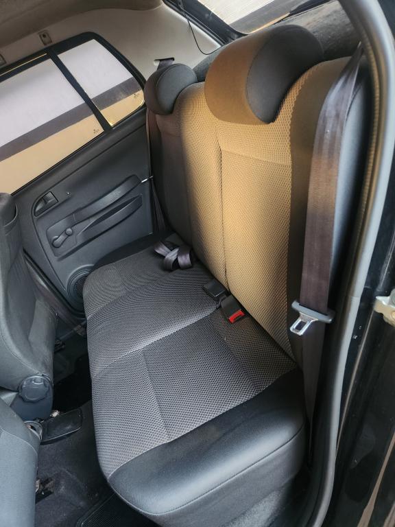 VOLKSWAGEN Fox - Foto