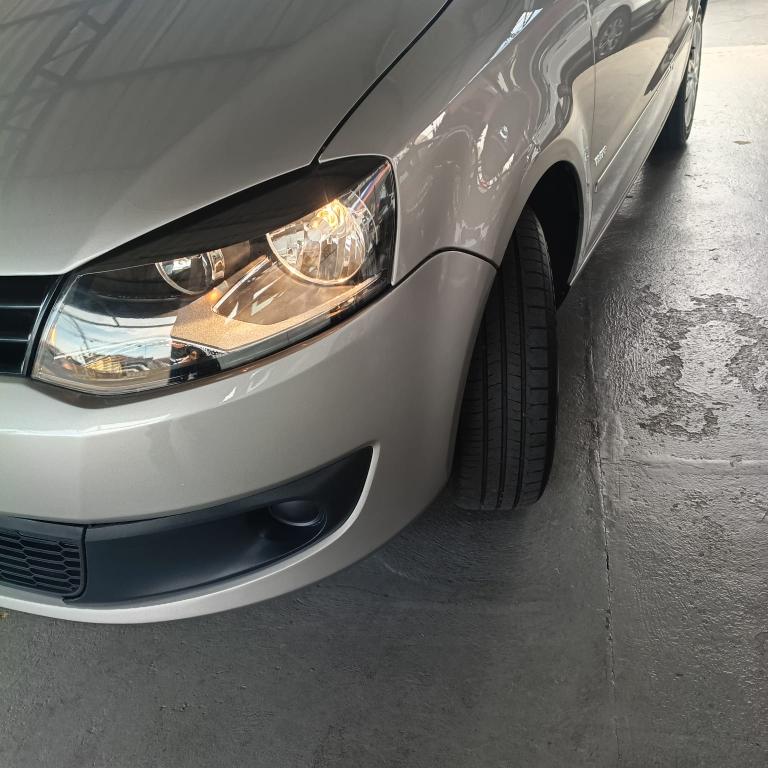 VOLKSWAGEN Fox - Foto