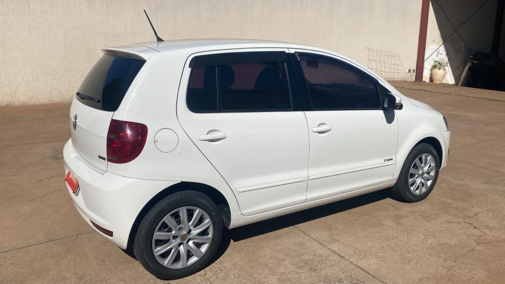 VOLKSWAGEN Fox - Foto