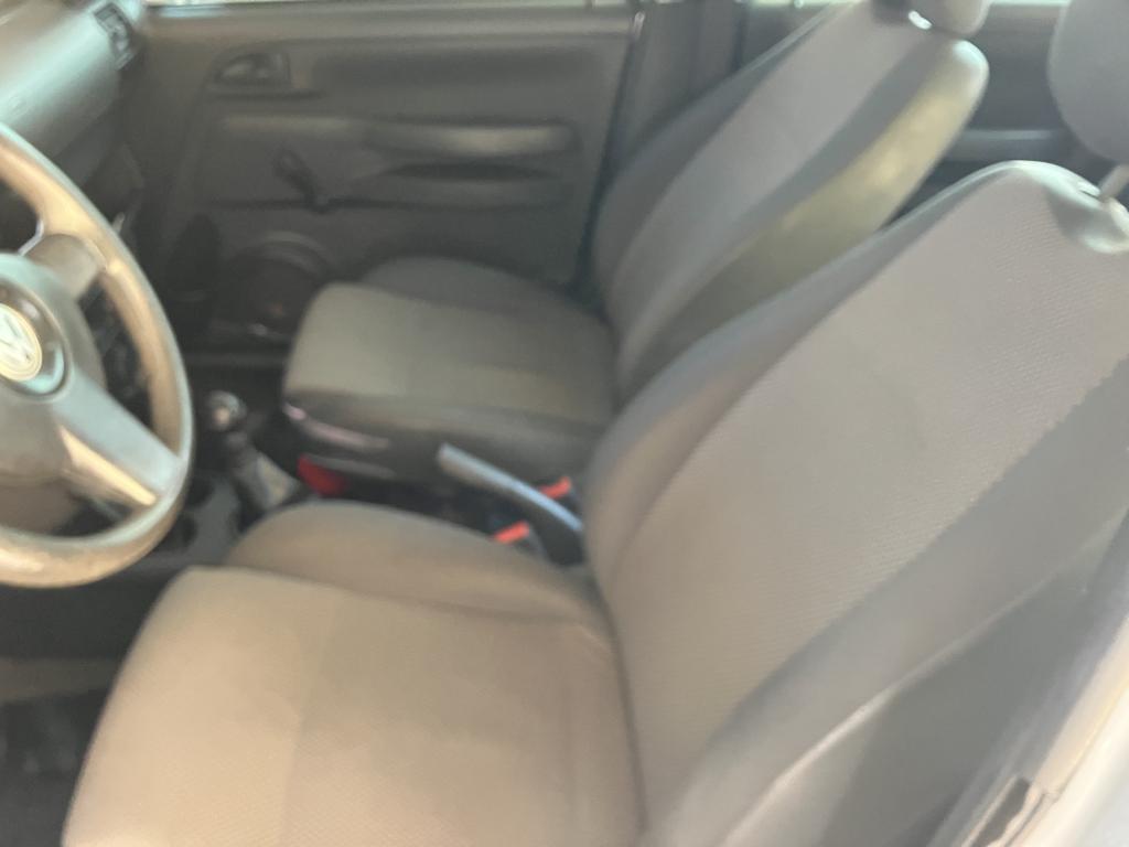 VOLKSWAGEN Fox - Foto