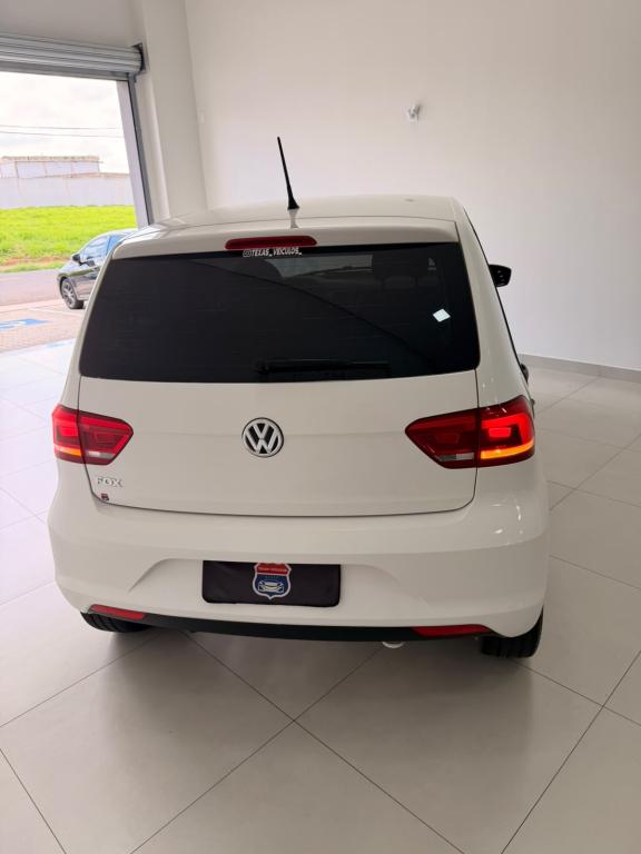 VOLKSWAGEN Fox - Foto
