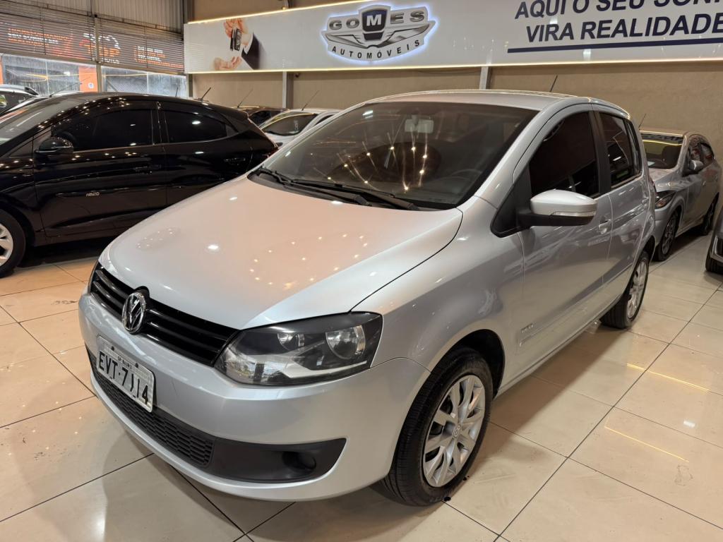 VOLKSWAGEN Fox - Foto
