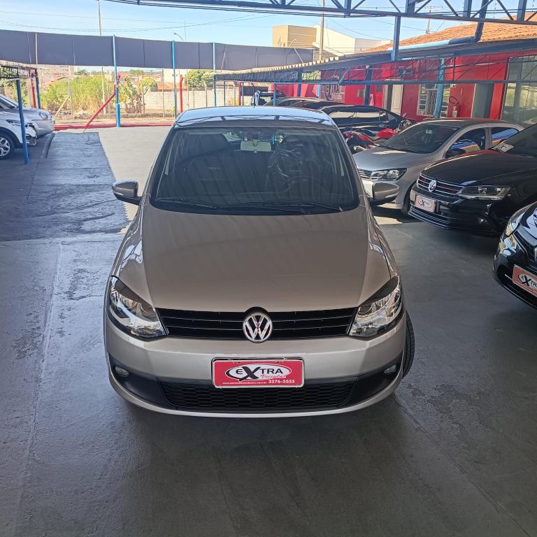 VOLKSWAGEN Fox - Foto