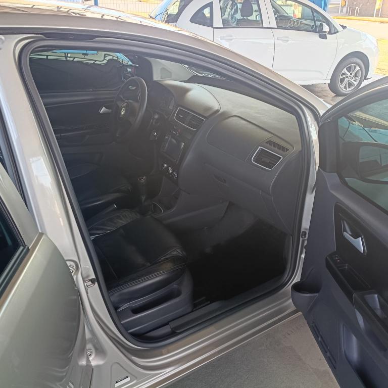 VOLKSWAGEN Fox - Foto