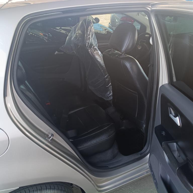 VOLKSWAGEN Fox - Foto