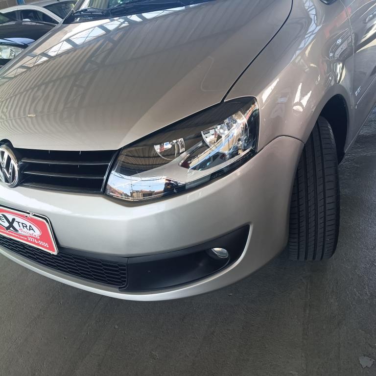 VOLKSWAGEN Fox - Foto
