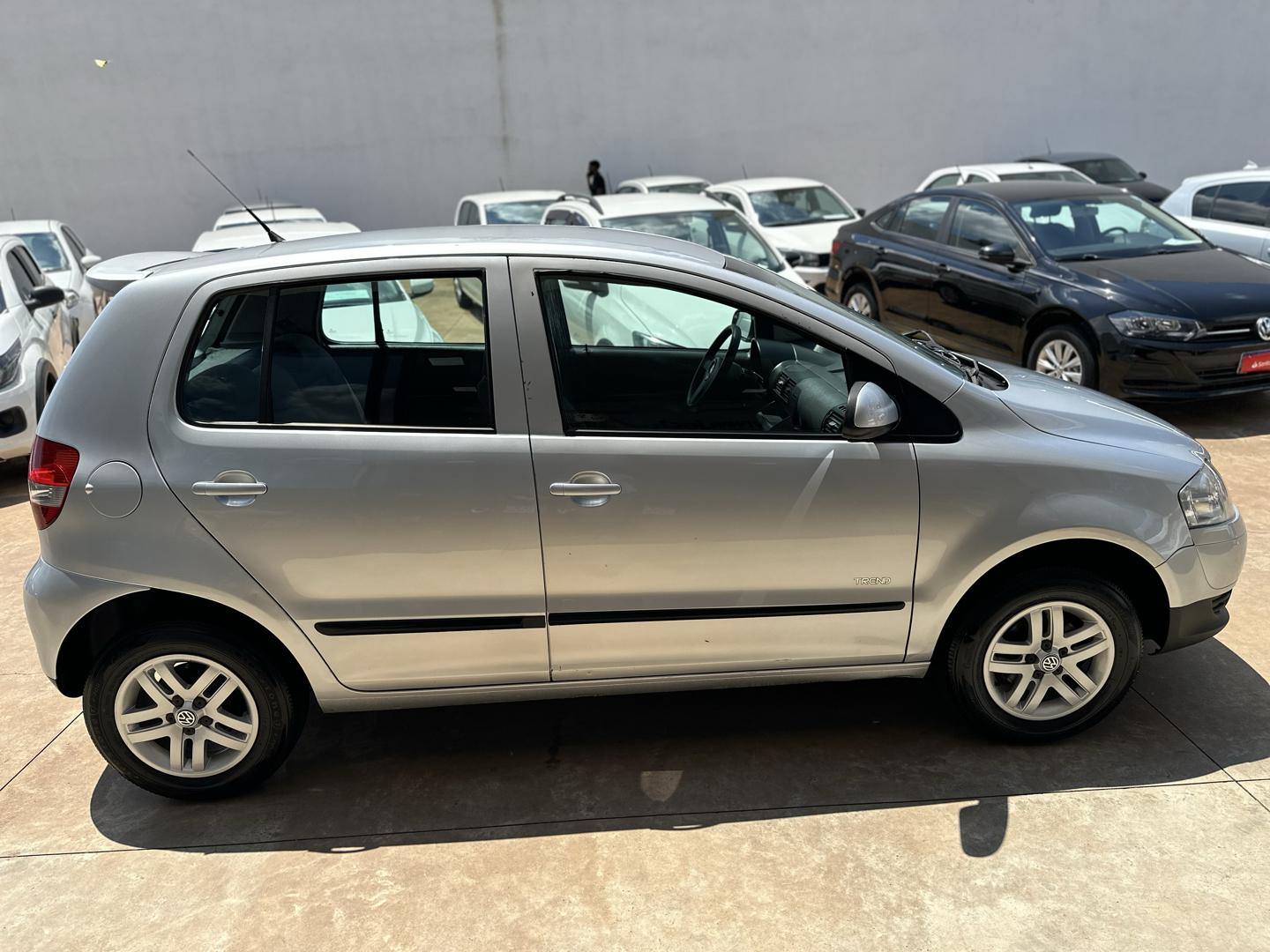 VOLKSWAGEN Fox - Foto
