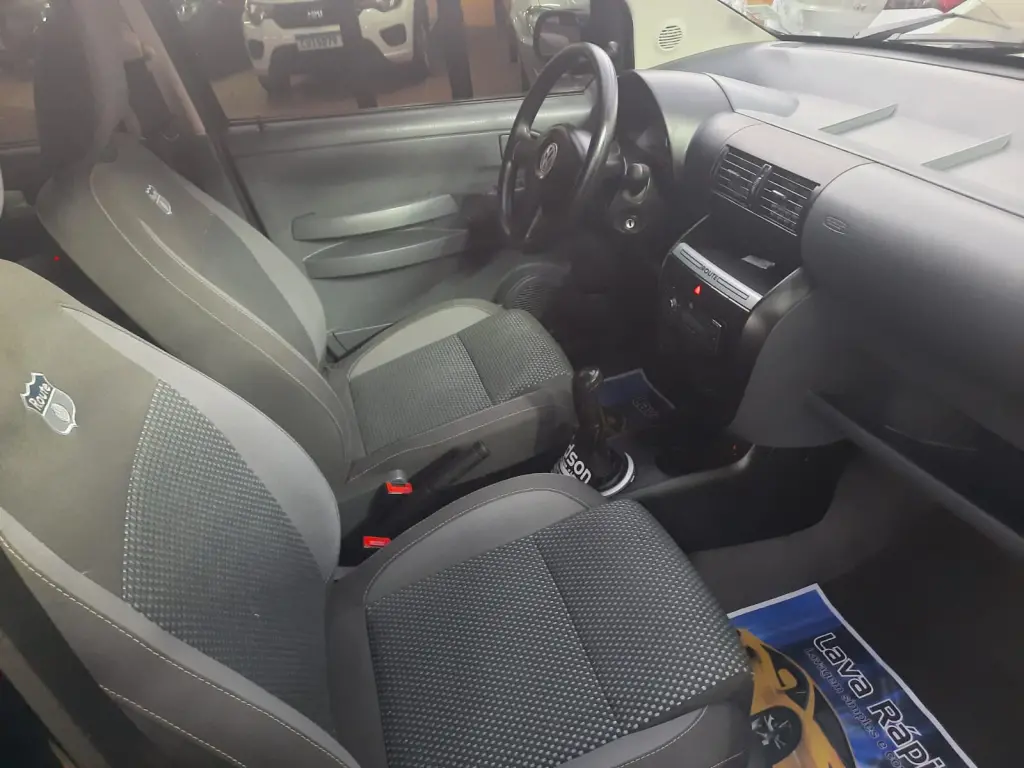VOLKSWAGEN Fox - Foto