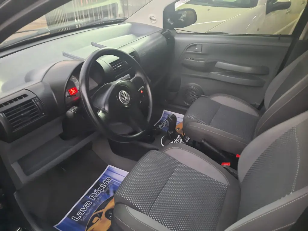 VOLKSWAGEN Fox - Foto