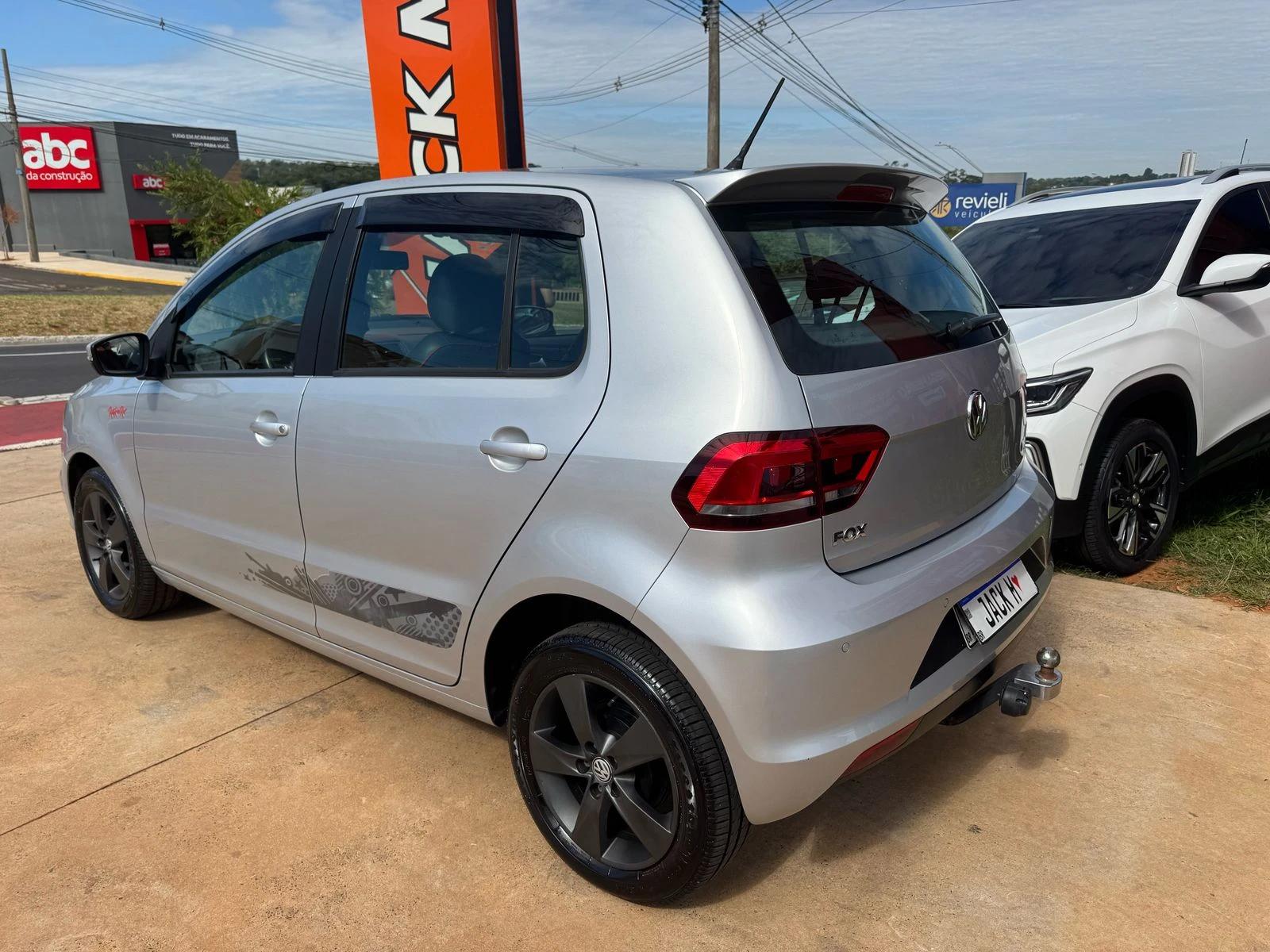 VOLKSWAGEN Fox - Foto