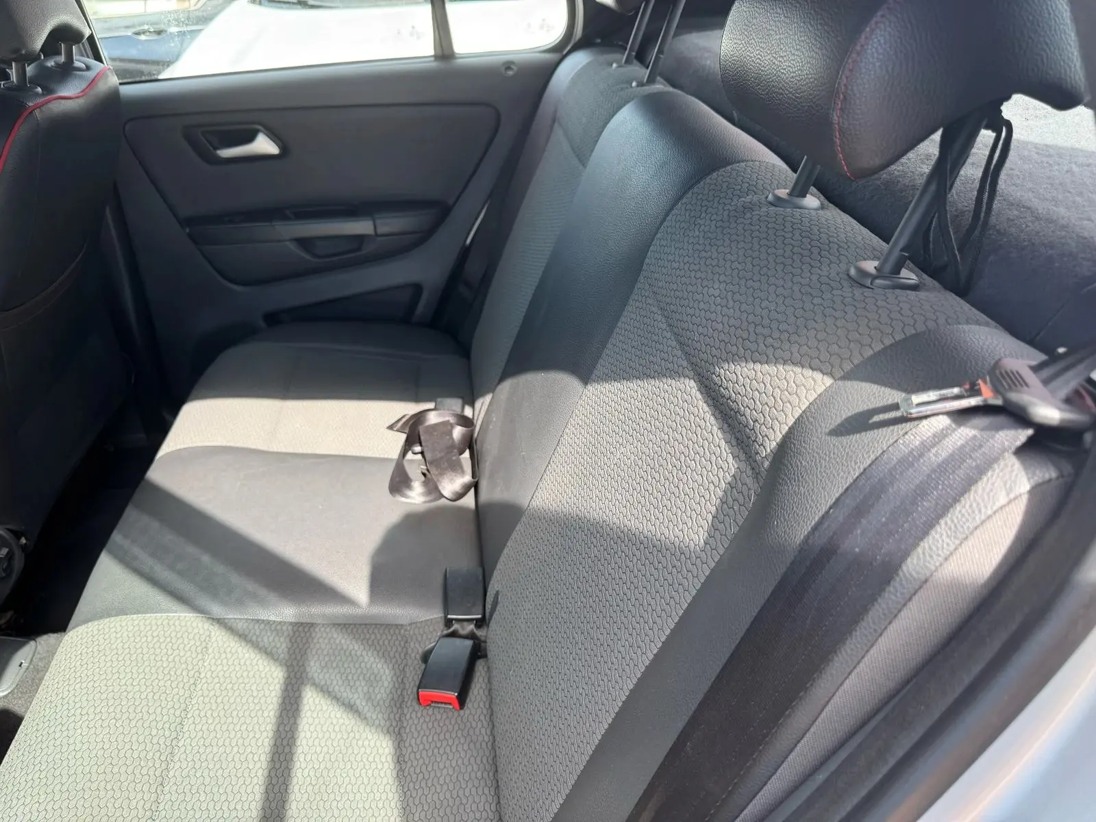 VOLKSWAGEN Fox - Foto