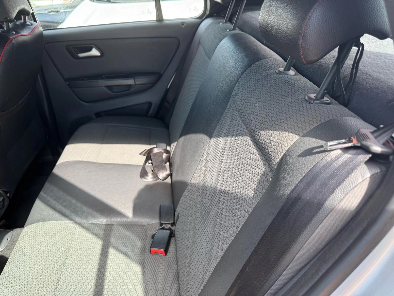 VOLKSWAGEN Fox - Foto