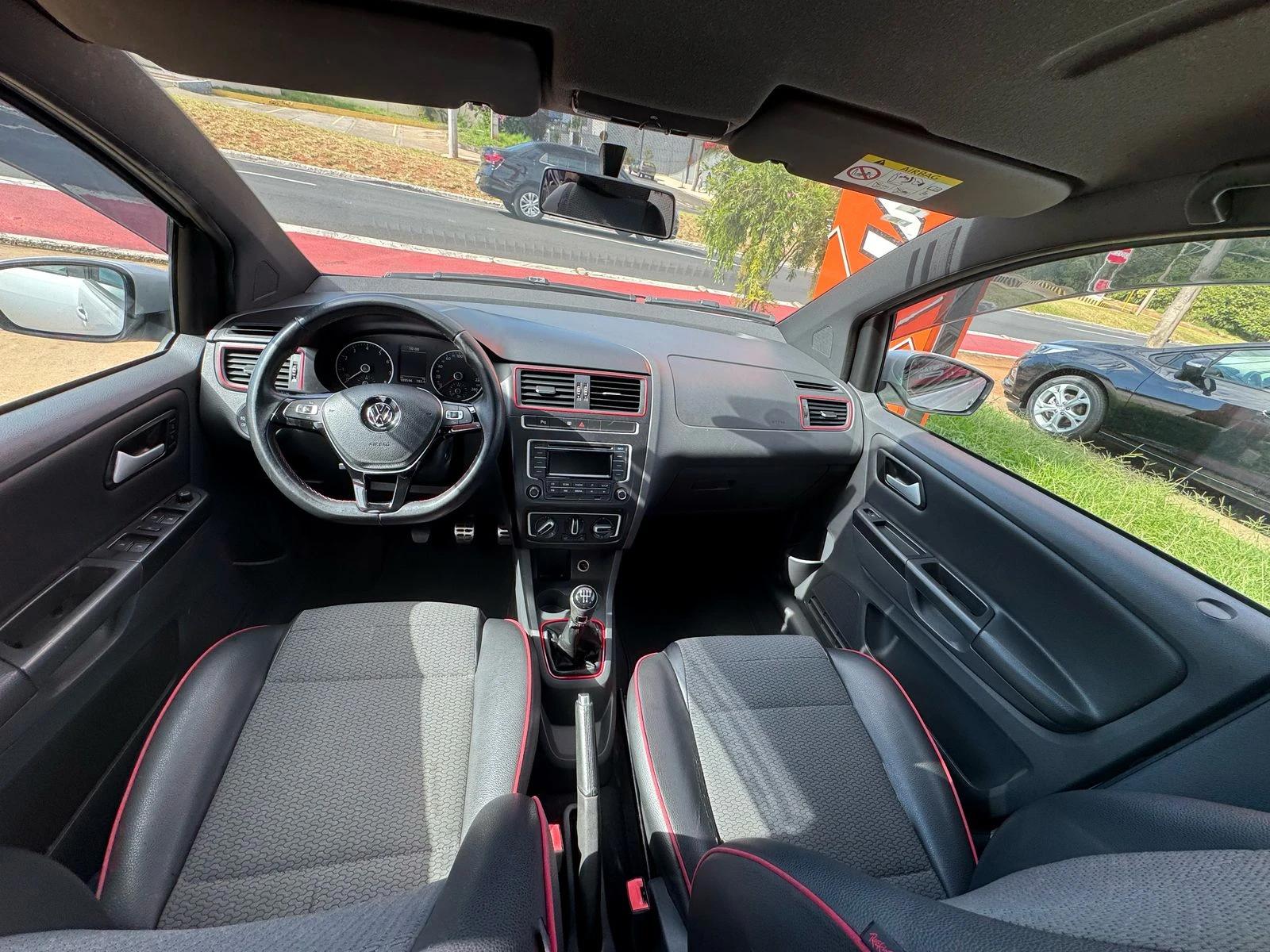 VOLKSWAGEN Fox - Foto