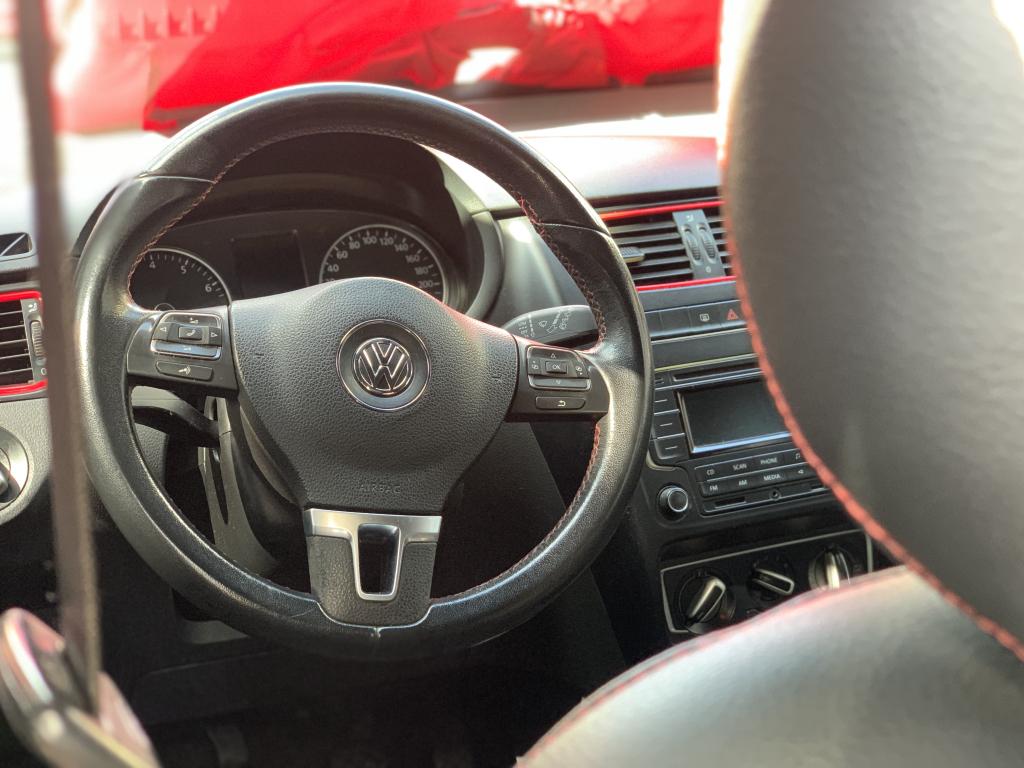 VOLKSWAGEN Fox - Foto